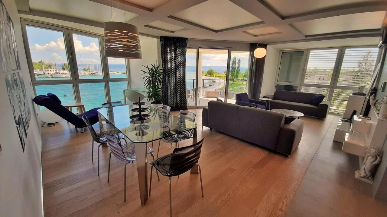 Apartment Iva Оміш Екстер'єр фото
