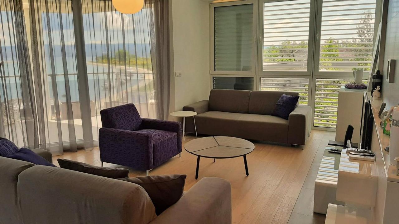 Apartment Iva Оміш Екстер'єр фото