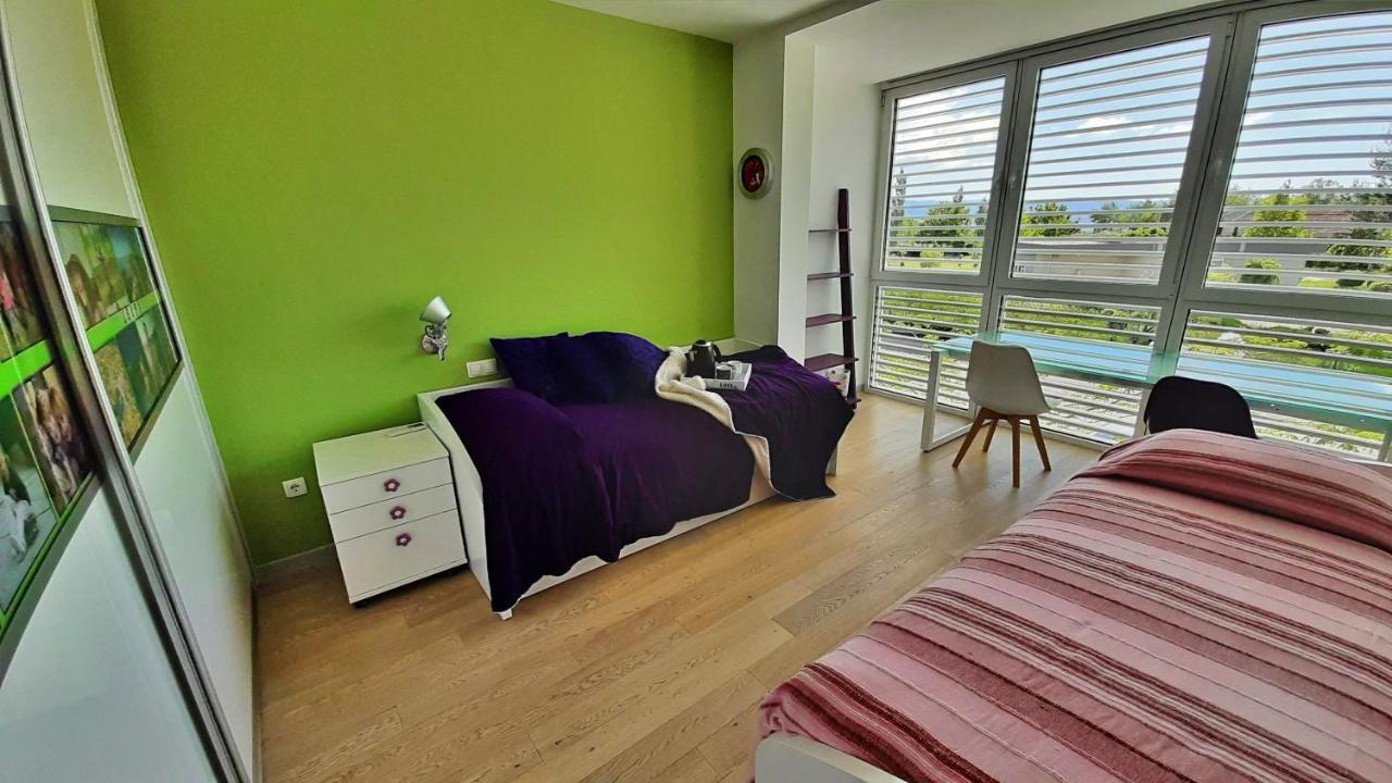 Apartment Iva Оміш Екстер'єр фото