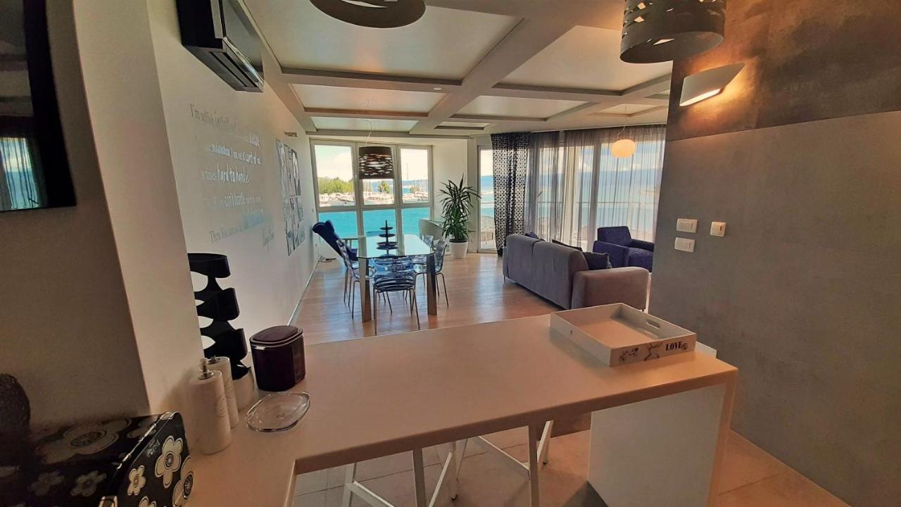 Apartment Iva Оміш Екстер'єр фото