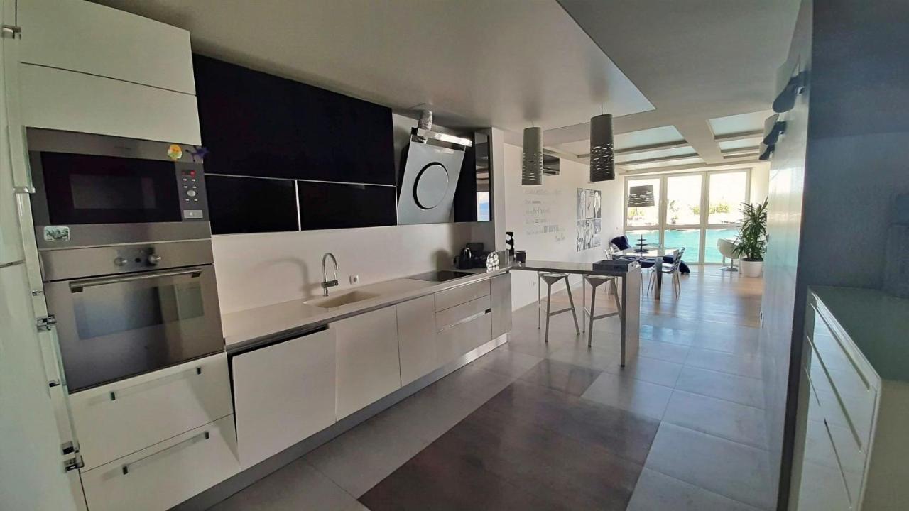 Apartment Iva Оміш Екстер'єр фото